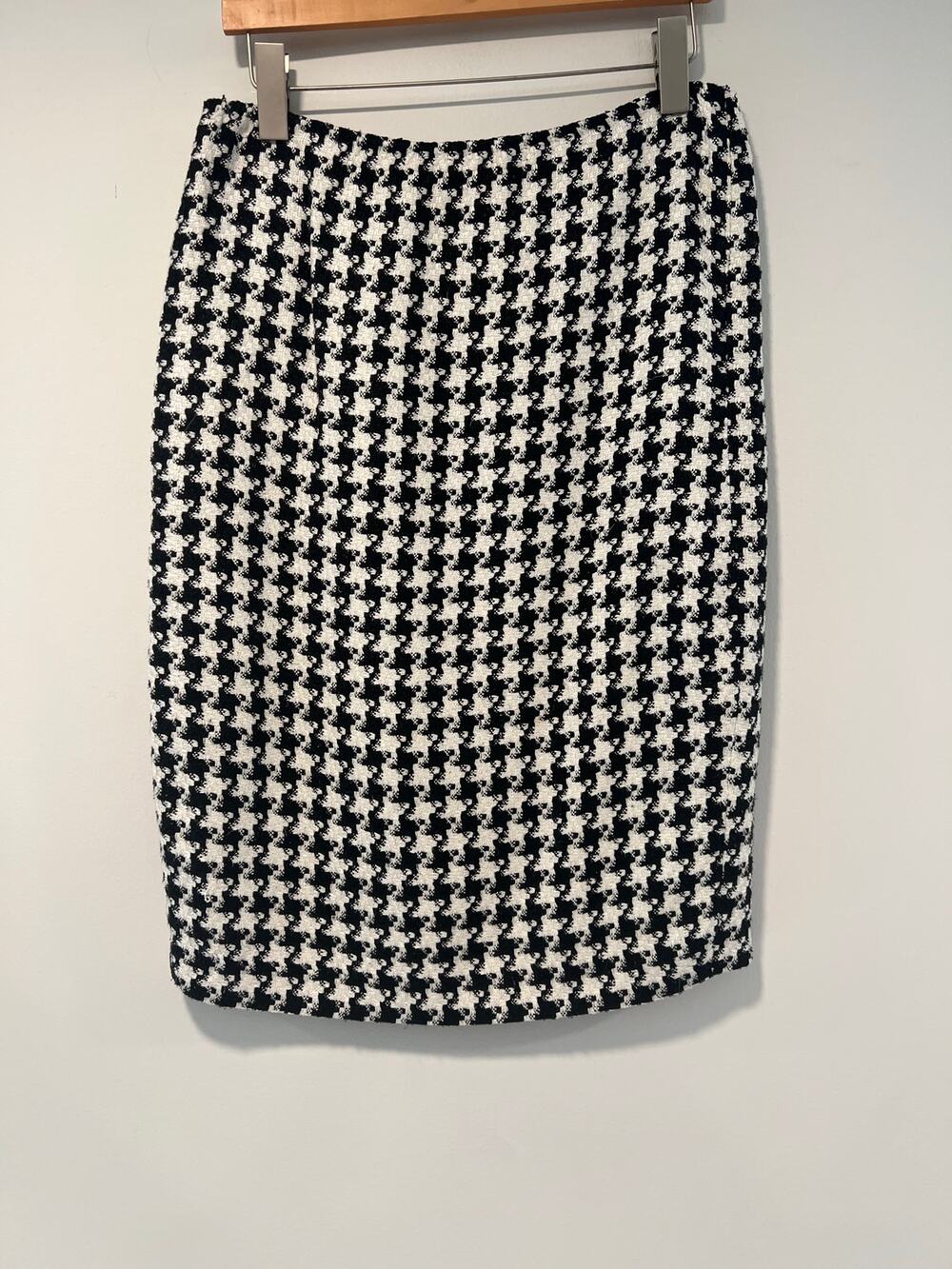 Linda Allard Ellen Tracy 100% Silk Houndstooth Skirt Black White Size 8 JL